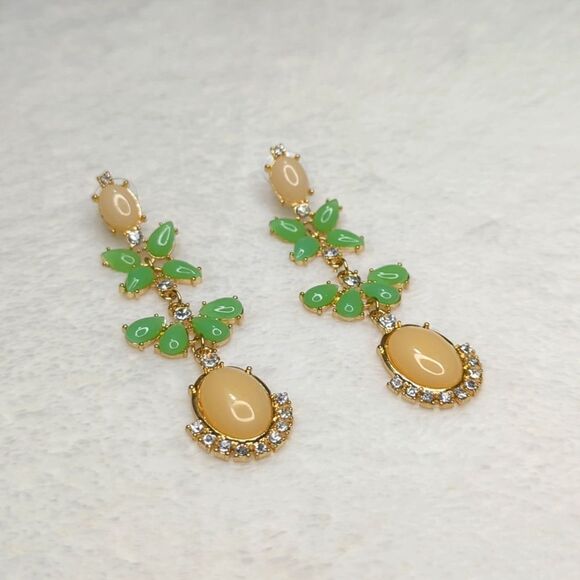 Lovely Apricot and Green Acrylic Cabochon Dangle Drop Pierced Earrings - Picture 4 of 5